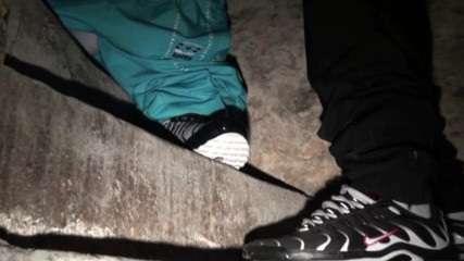 Sneaker gay: Giày thể thao cứng submisiso dành cho các chàng trai...
