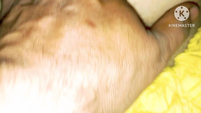 Lubnawife: 德西学生妹从她自己的身上上了性课