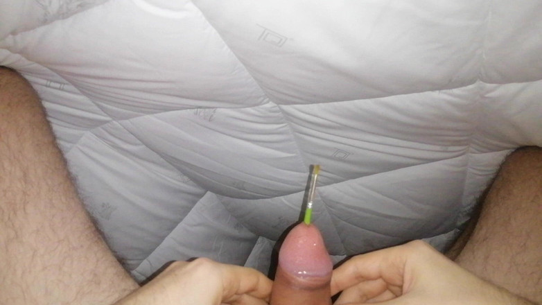 AlexDeSad: 私はペニスにブラシを挿入します。尿道の伸び
