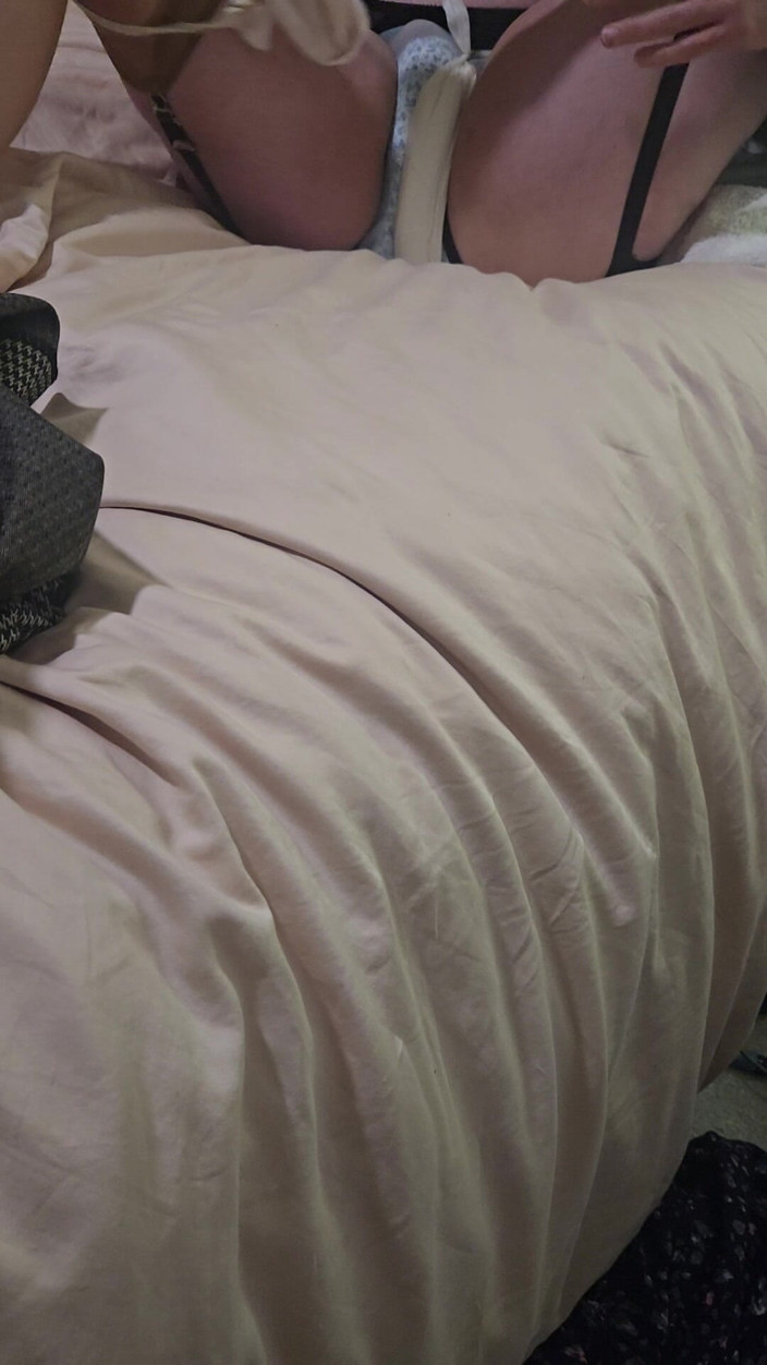 Takepad: Belted Sanitary Pads Play