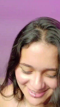 Blowjob seks bogel kecil molek