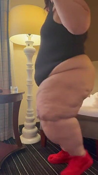 SSBBW Talks to You While Playing with Toy