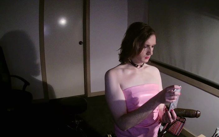 SissyCDMish: Sissycdmish - сіссі повія з гордістю приймає перевагу великого чорного члена під час камшоту