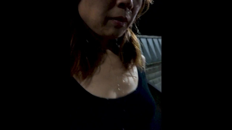 Petite creampie Asian Cumdump sluts: Japoński nastolatek potajemnie będzie ssać nocą