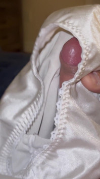 X schwiegermutter satinhöschen sperma
