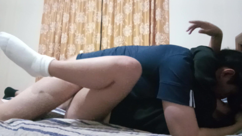 Moo DBOXXX: 내 18 세의 기독교 친구가 나에게 중독되었다, 지금 그녀는 매일 섹스를 원하고 그녀의 임신을 요청