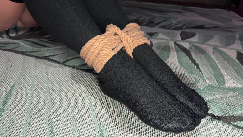 Lora Cross: Грязные приключения в бондаже с Peyton и Lora Cross