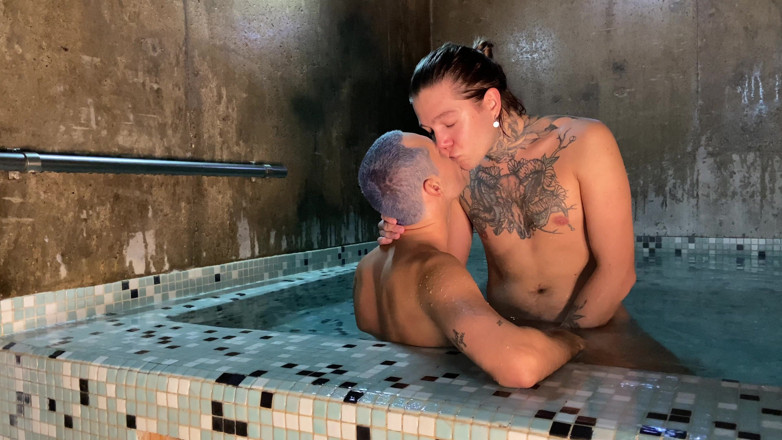 Harry_Jen: Sauna tanpa kondom - ngentot tenggorokan, peregangan lubang, kontol tebal dan...