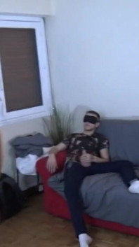 Twink Jevin відтрахана в дупу романтиком