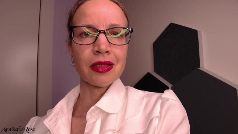 Annika Rose: ¡Findom! ¡Pagas tú!
