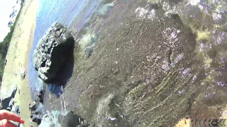 Nylondelux: Calza nuda in spiaggia