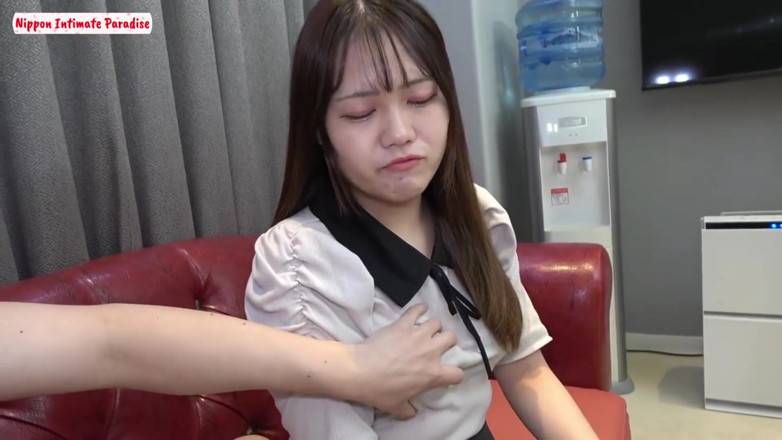 A case of fling: Asian Angel 27943