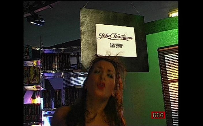GGG John Thompson: 666 Prințese care se pișă, partea 2
