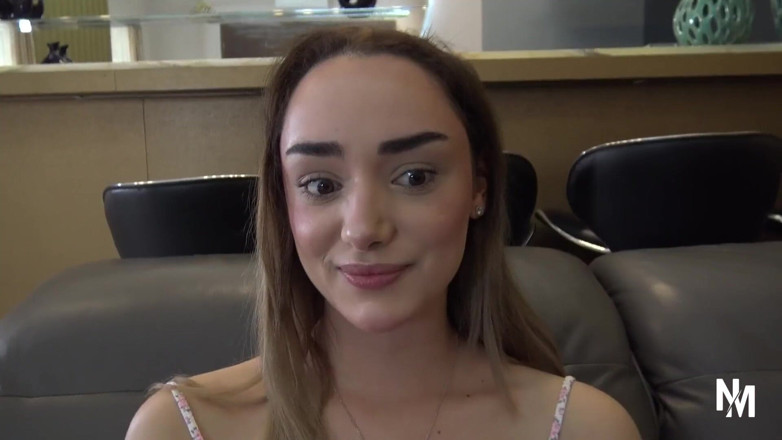 USA Fetish and Hardcore Clips: Peituda milf lambendo um pé de meninas doces
