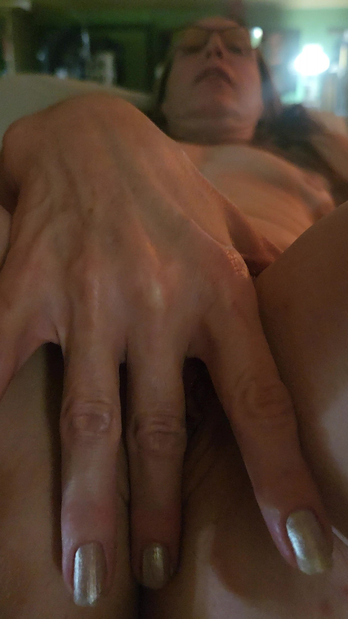 Goode Girl: Brava Ragazza Istruzioni per Sborrare Mentre Ti Mostra Come Fa...