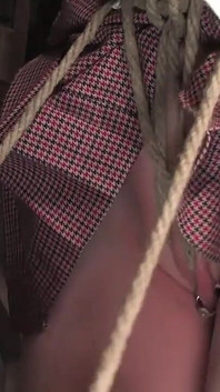 Claire Adams ve Madison Young