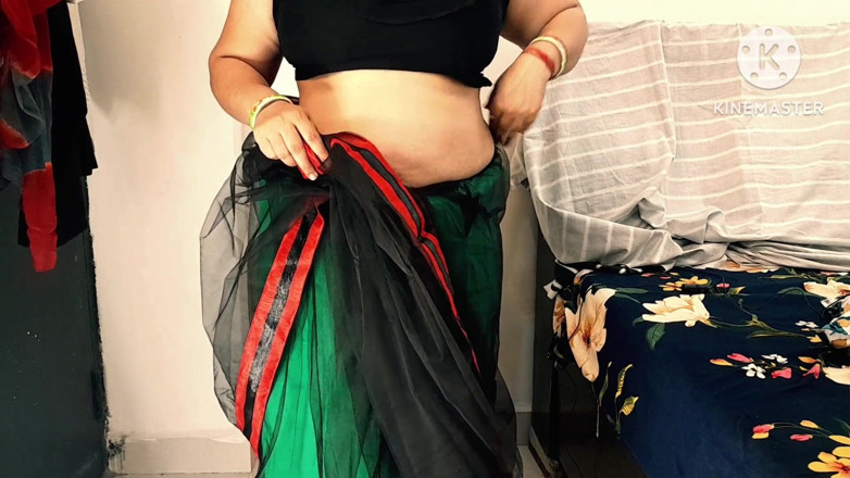 Salmaan001: Woman Wants Hardcore in Hindi