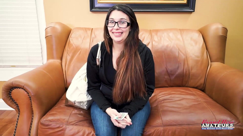 Brand New Amateurs: BrandNewAmateurs - Ciężarna Fiona zerżnięta w dupę na przesłuchaniu porno!