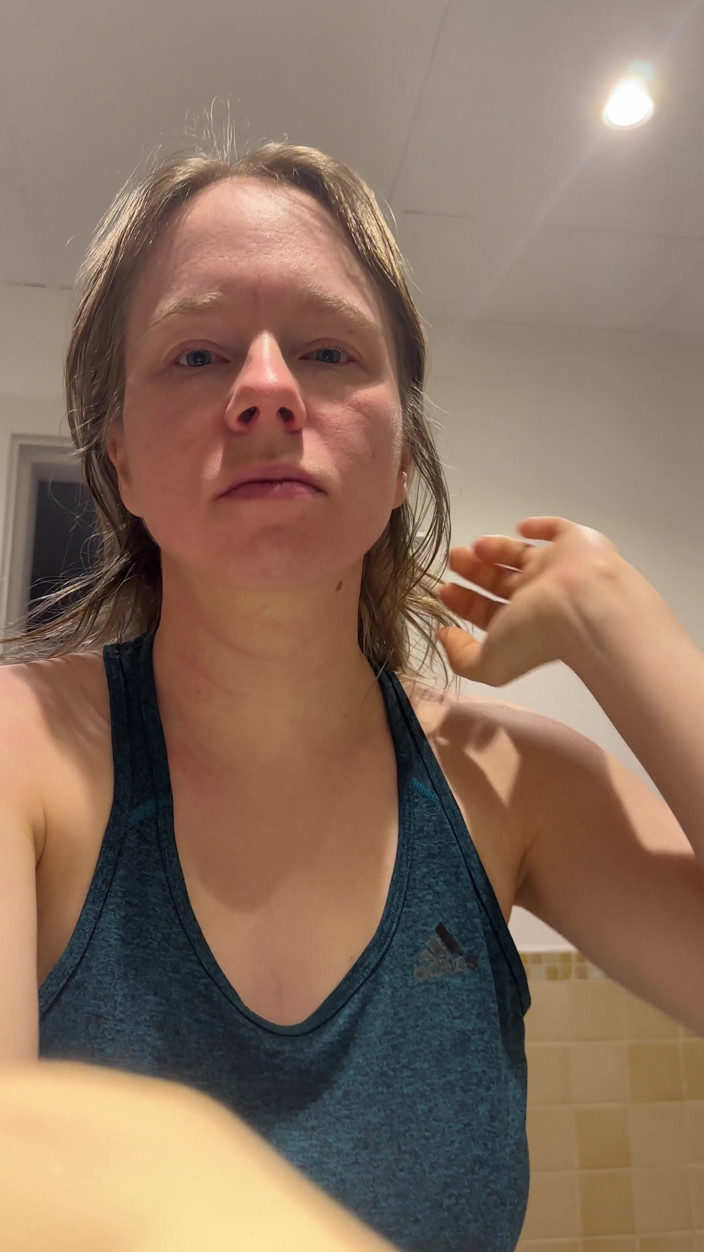 SweetLucy96: I Woke up and Immediately Fingered Myself
