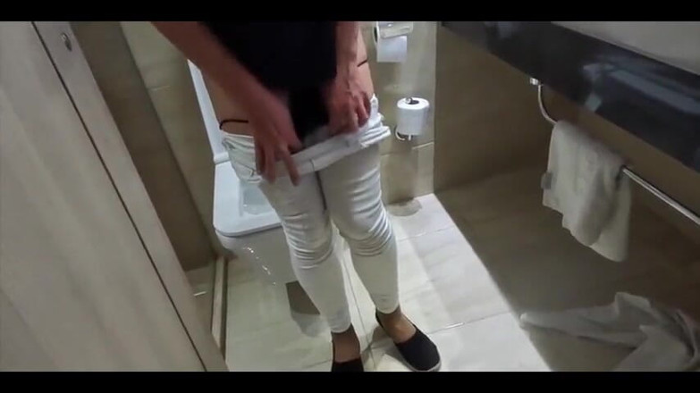 CyntiaCymes: 453689929264803840.mp4