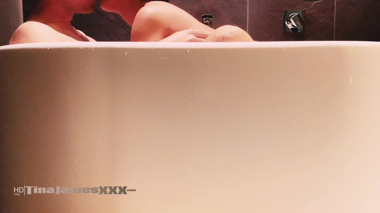 TinaJamesXXX: Hotel bathtime