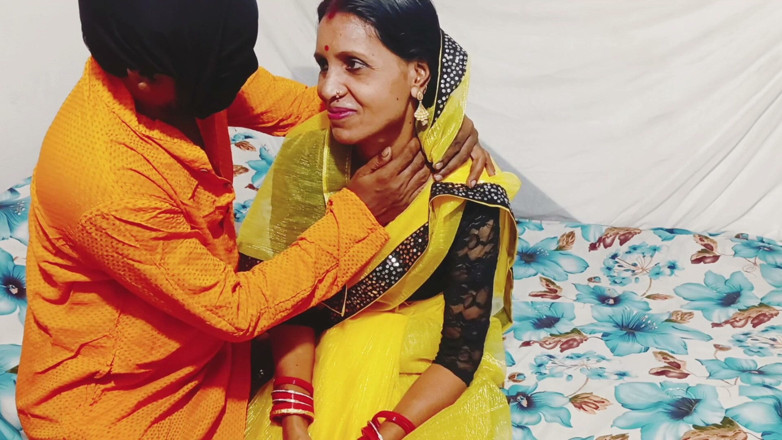Rojjyny: 2nd Anniversary Indian Couple Video in Hindi Audio