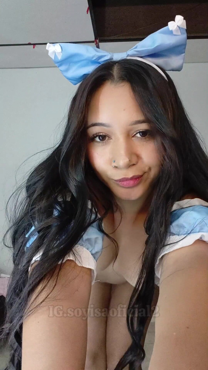 Isabel: اجعلني ساخنا يا مديره