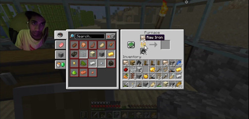 Julie games: Mining Session in Minecraft Chest and Treasure