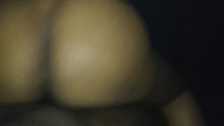Super sexy ebony cuties: 弯下腰大黑敲打我的屁股 激烈的呻吟高潮