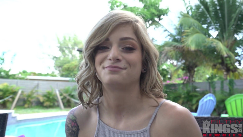 Filthy Kings: Pemula blonde kotor panas dikongkek gaya doggy