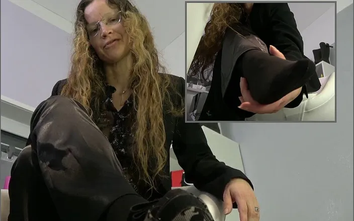 Annika Rose: My Shoe Is in Your Ass!