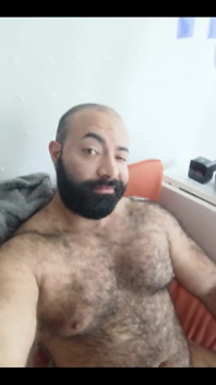 Who Wants to Come Service Stepdaddy While He Watches a Movie?