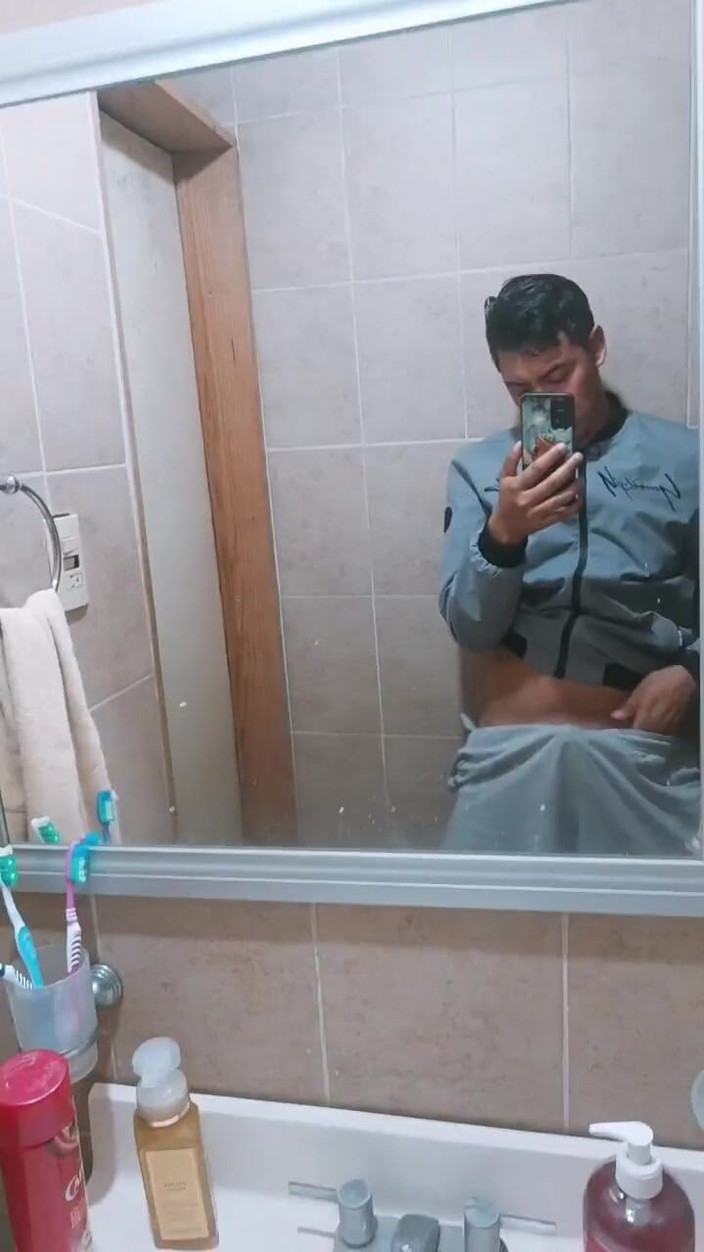 Ale Palomares: Primeira Masturbação do Ano