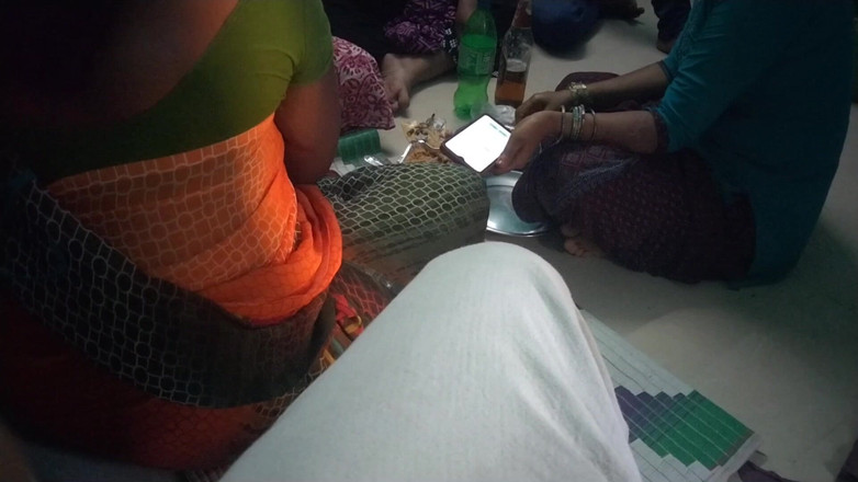 Benita sweety: Čtyři teta sexy sprosté mluvení v mém domě