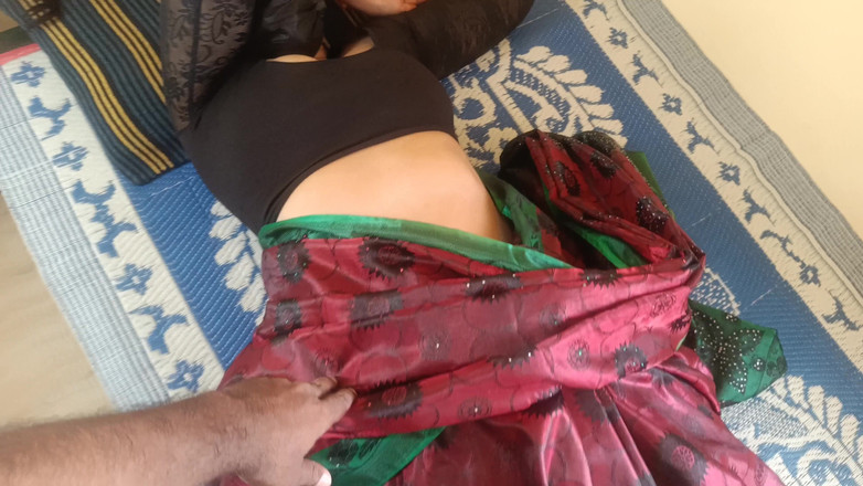 Magilmathi: Personalul de la birou a împărțit patul cu proprietarul ei 4