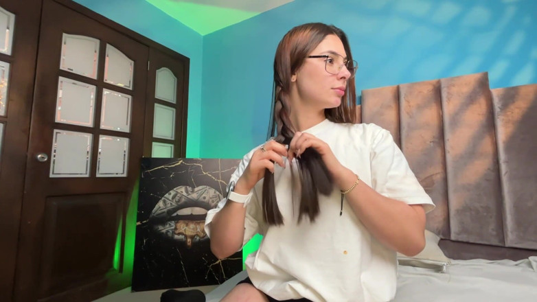alejakink: Sfw Worize My Raided Hair(私の編み込み髪を崇拝してください)