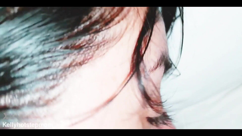 BBW Kelly Mom: Ošukaná zblízka s mojí nevlastní ou tečí