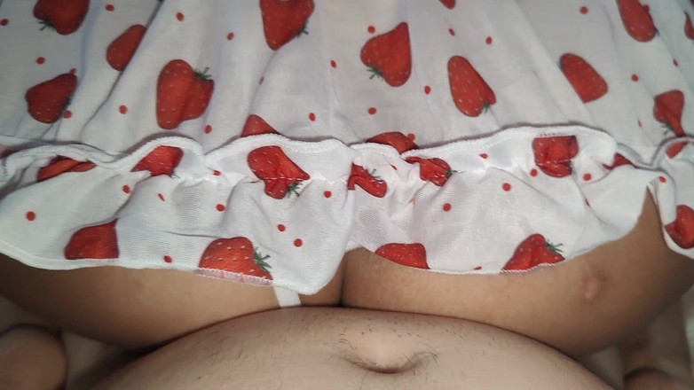 Tumanova Alina: Šukal Jsem MILF S Nádhernými Prsy V Odhalujícím Spodním Prádle