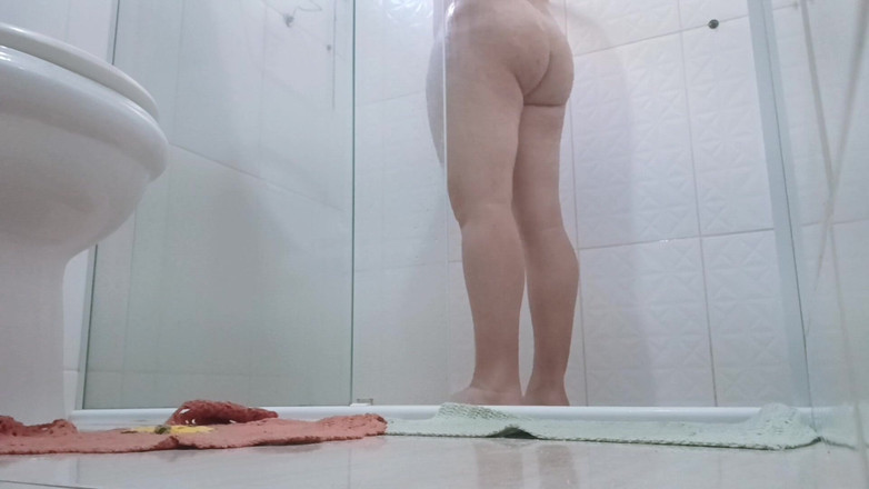 amateurbrazilian: Iniziamo il 2025 in Bagno