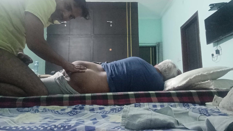 Rajasthani-old-lover: Des garçons desi indiens baisent avec leur beau-père voisin et...