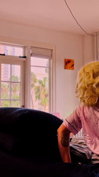 Marilyn monroe si cewek hot rambut pirang dengan besar - vivianne desilva 4k