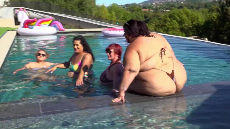 Busty Bexx: Jeff's Models पूल पार्टी नंगा नाच