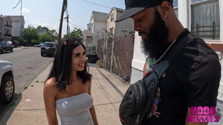 Hood Hunnies: ビッグトラブルはBxでローズをエキゾチックに発見