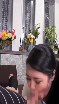 Sex and Blowjob Negotiations While Showcasing a Real Estate Property