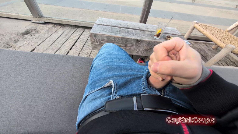 GayKinkCouple: Sega rischiosa in spiaggia