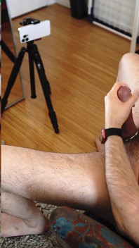 Daddybear xem mình sục cặp mông và chân