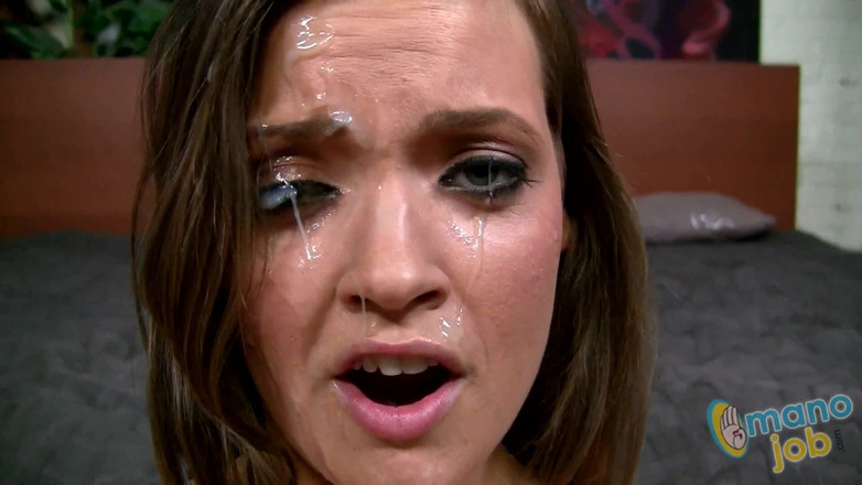 Mano Job: zbarevte její obličej bílo