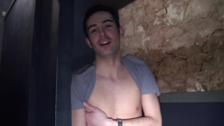 AMATOR PORN MADE IN FRANCE: Emilio zneužitá sexy mladým latinoameričanem