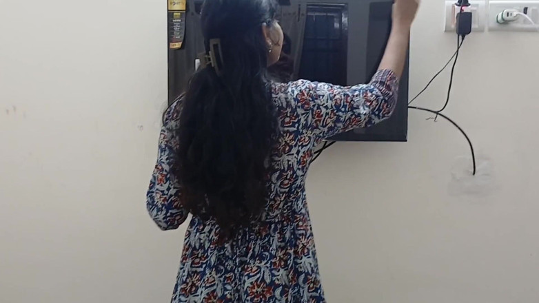 Apple Porn: Hot Thailand Maid Gave Best Service in Hotel Room