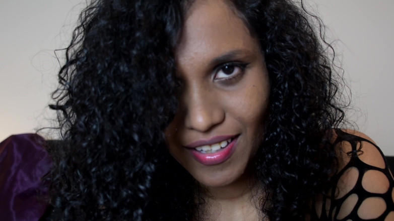 Horny Lily: Follando a mi hermanastro fue divertido